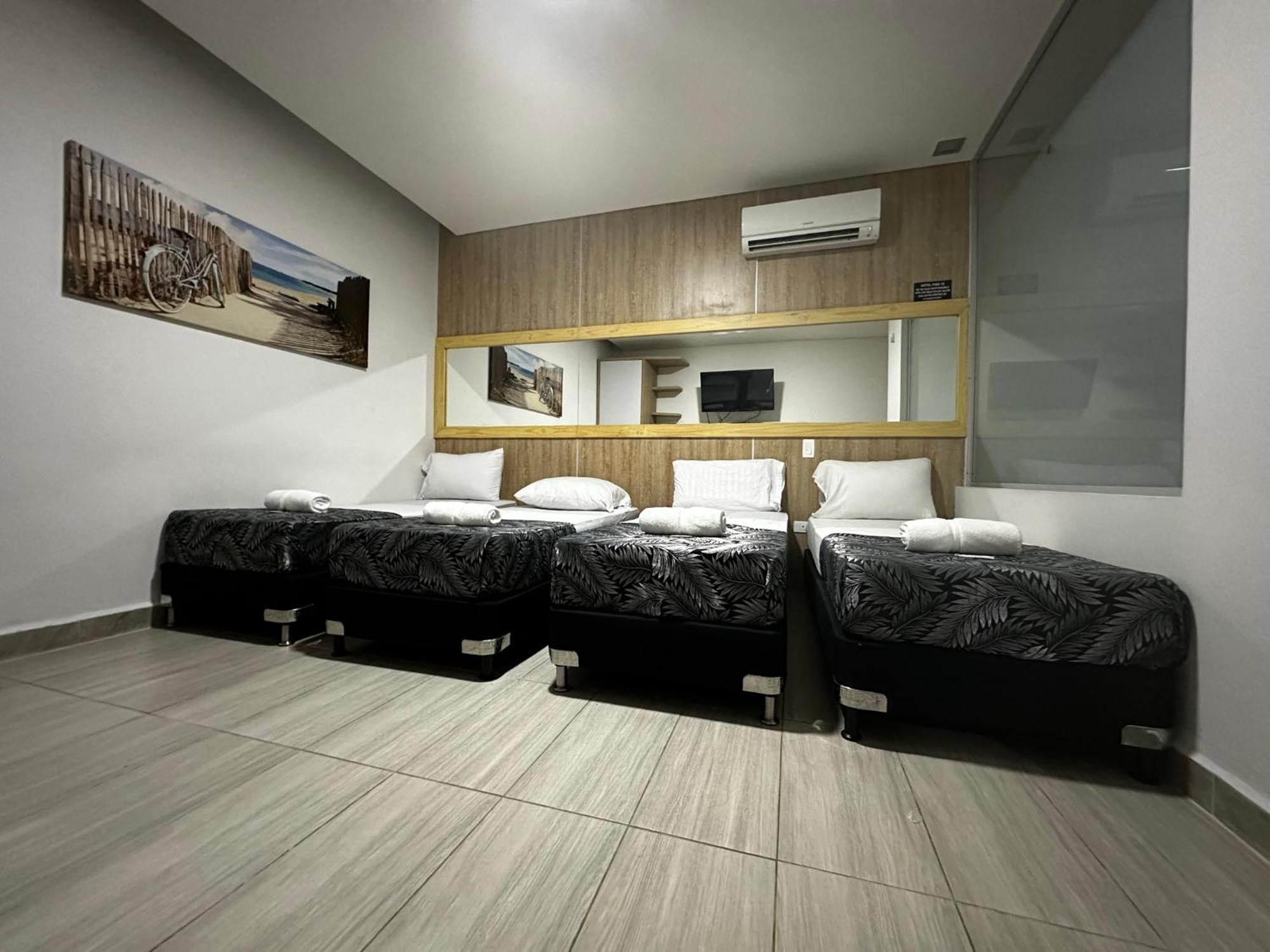 Hotel Piso 12 Белло Екстер'єр фото