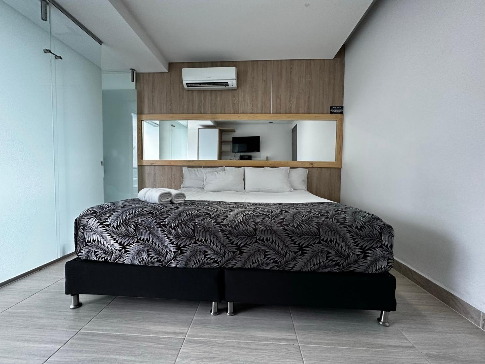Hotel Piso 12 Белло Екстер'єр фото
