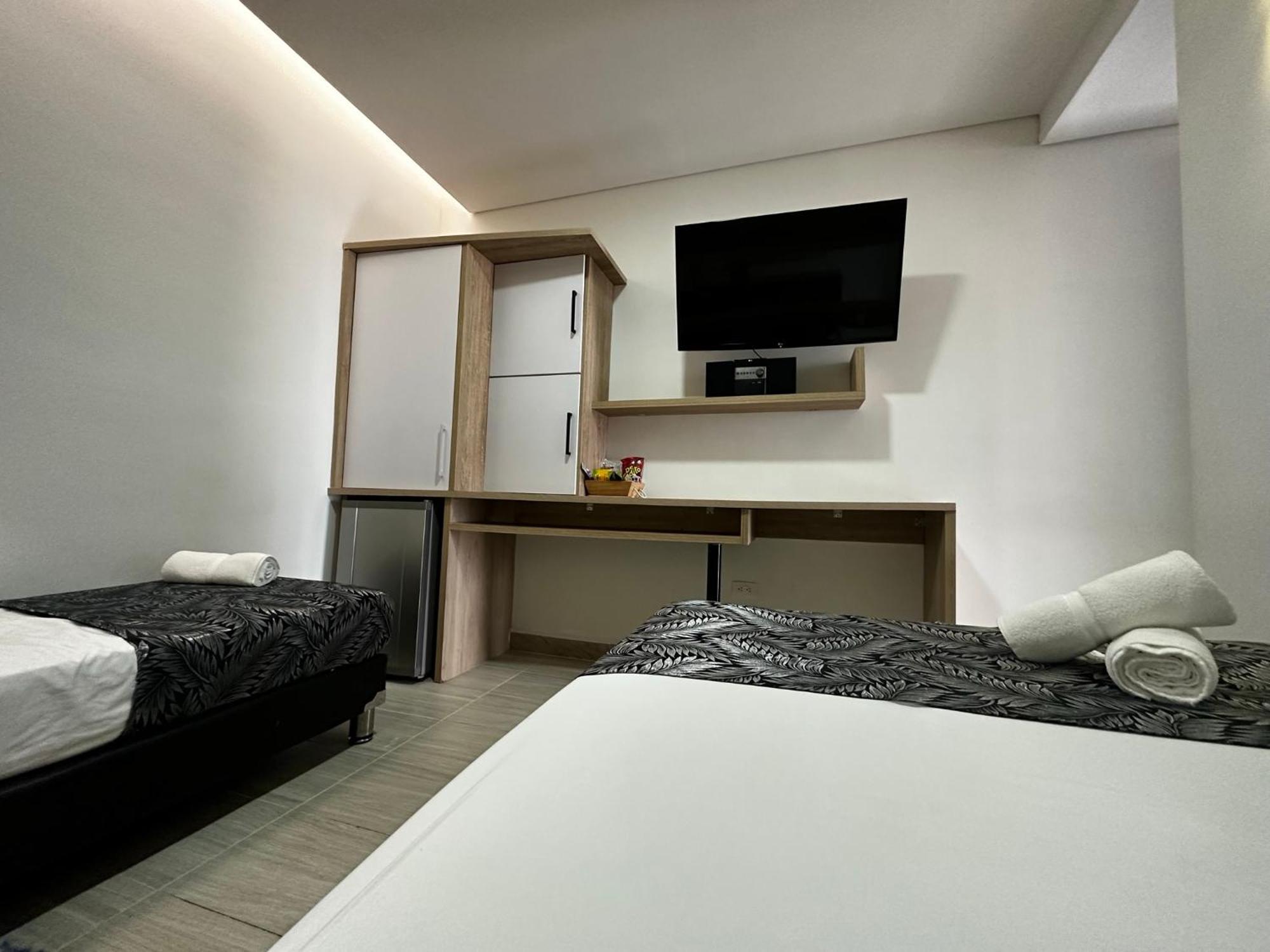 Hotel Piso 12 Белло Екстер'єр фото