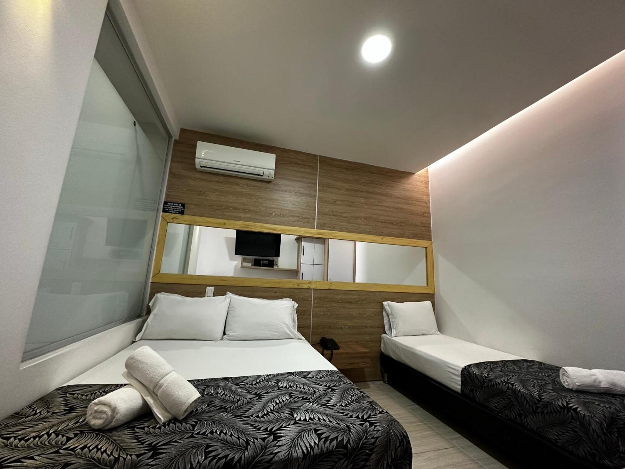 Hotel Piso 12 Белло Екстер'єр фото