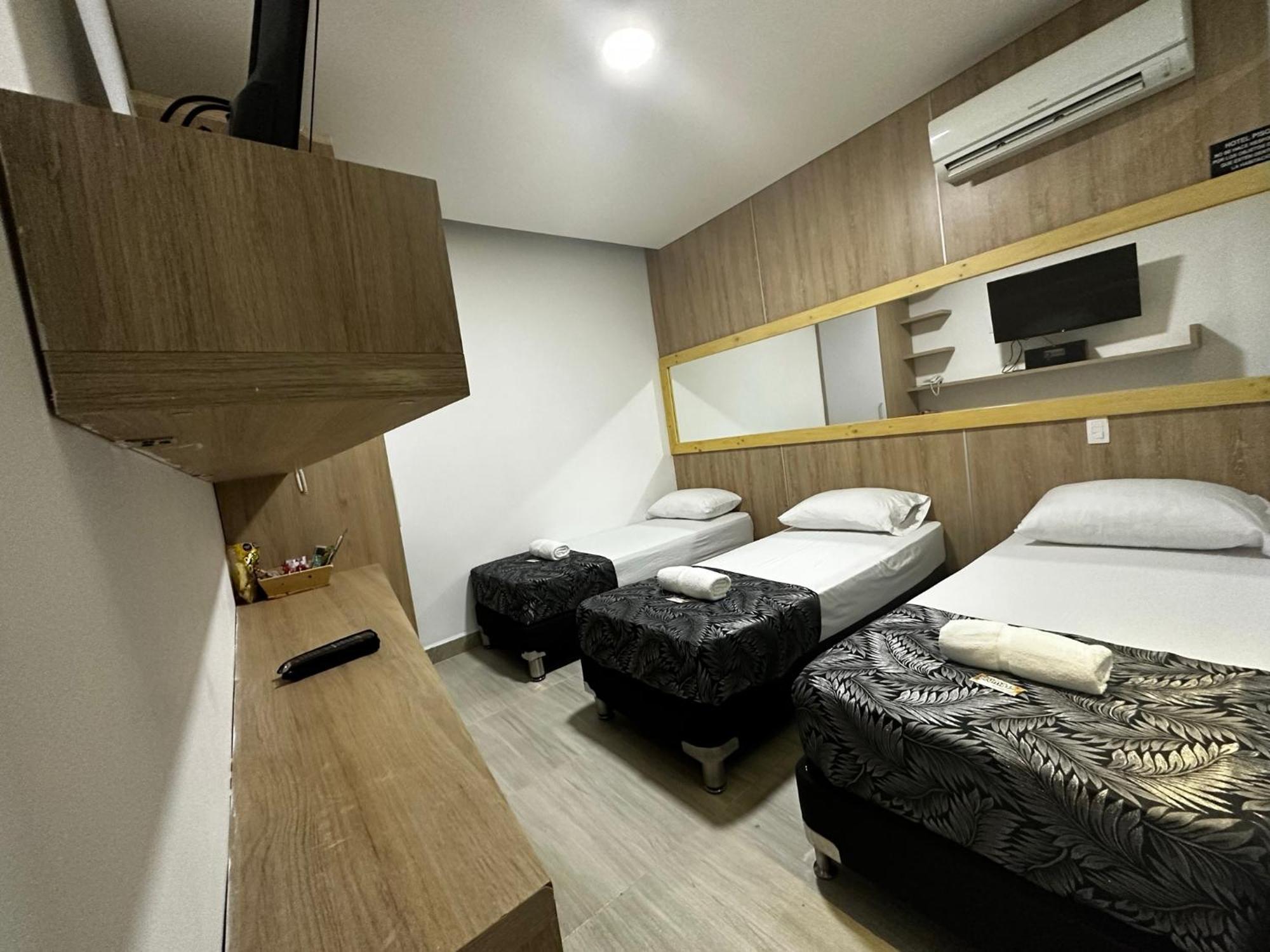 Hotel Piso 12 Белло Екстер'єр фото
