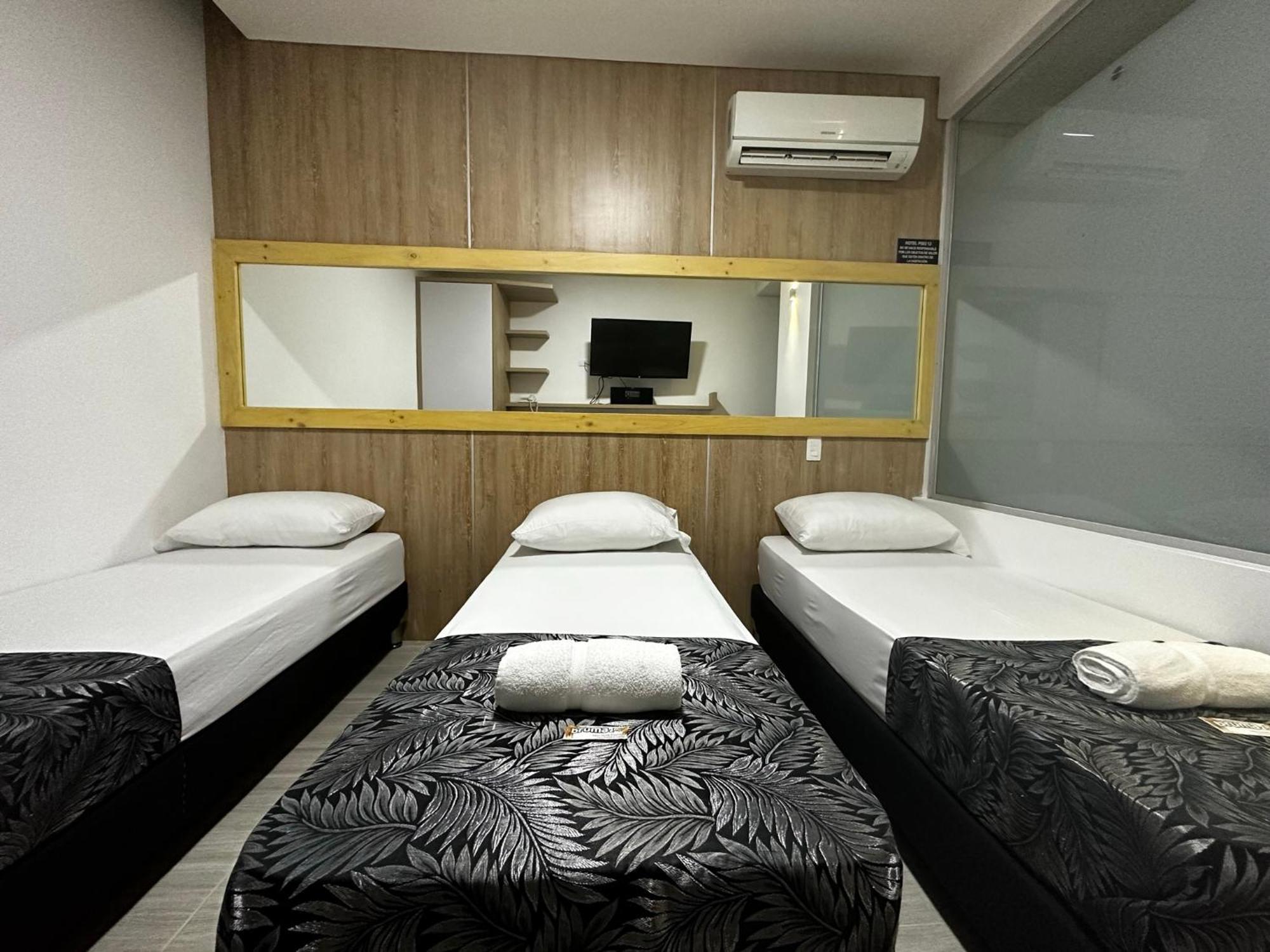 Hotel Piso 12 Белло Екстер'єр фото